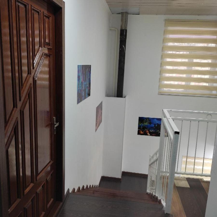 Abs Guest House Osh Exterior foto