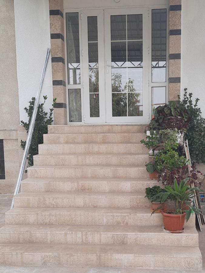Abs Guest House Osh Exterior foto